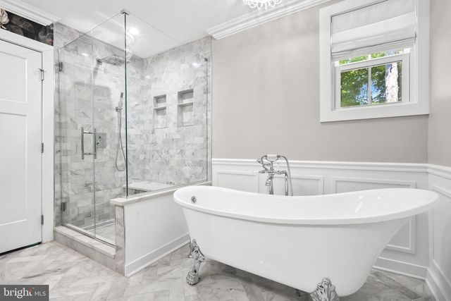 1208 PEACH TREE CT, Delran, NJ 08075