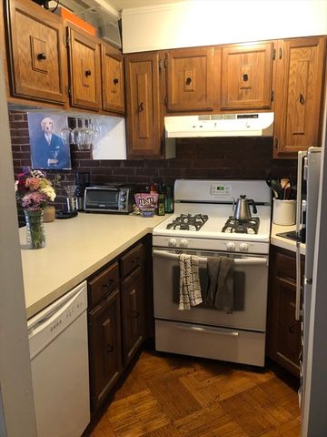 33 Bay State Road 4F, Boston, MA 02215