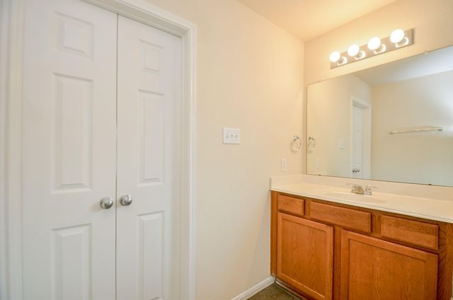 2903 Gaelic Green Street, Houston, TX 77045