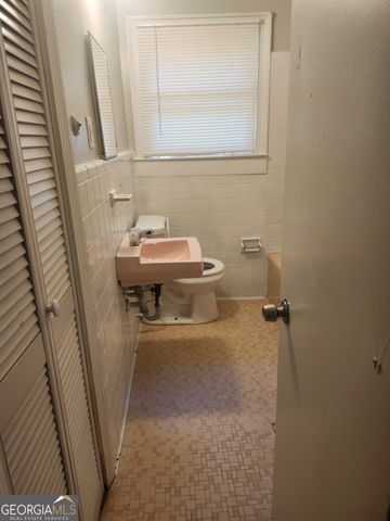 2828 Engle Road NW, Atlanta, GA 30318