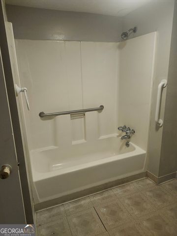 2828 Engle Road NW, Atlanta, GA 30318