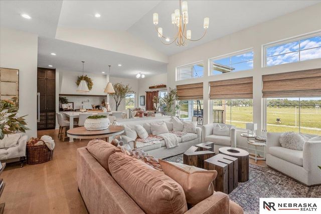 11007 N 159th Avenue, Bennington, NE 68007