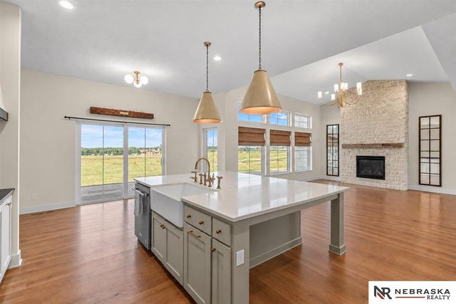 11007 N 159th Avenue, Bennington, NE 68007