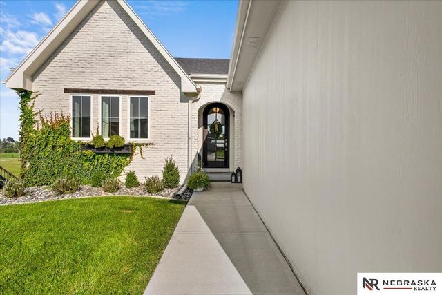 11007 N 159th Avenue, Bennington, NE 68007