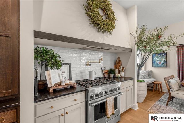 11007 N 159th Avenue, Bennington, NE 68007