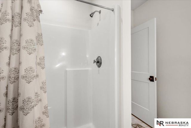 11007 N 159th Avenue, Bennington, NE 68007