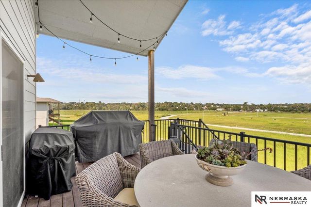 11007 N 159th Avenue, Bennington, NE 68007