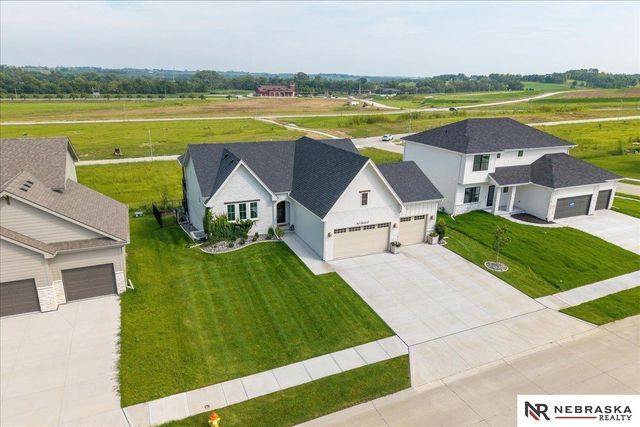 11007 N 159th Avenue, Bennington, NE 68007