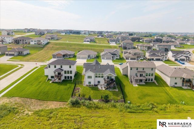 11007 N 159th Avenue, Bennington, NE 68007