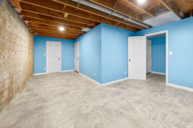 7190 Robert Ross Lane, West Lafayette, IN 47906