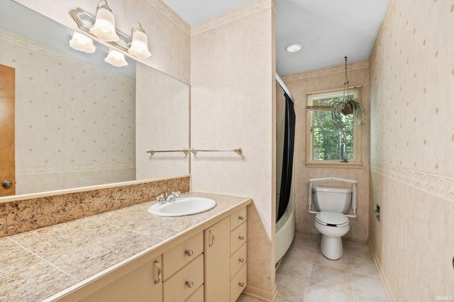 7190 Robert Ross Lane, West Lafayette, IN 47906