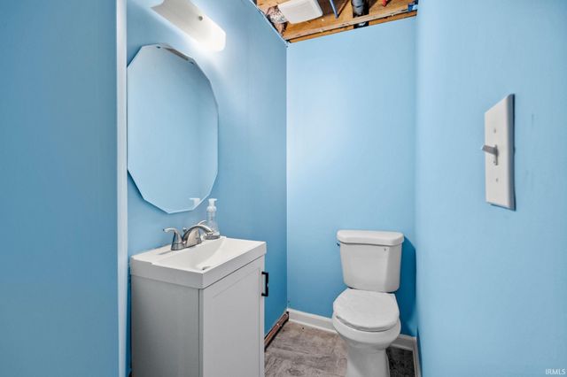 7190 Robert Ross Lane, West Lafayette, IN 47906