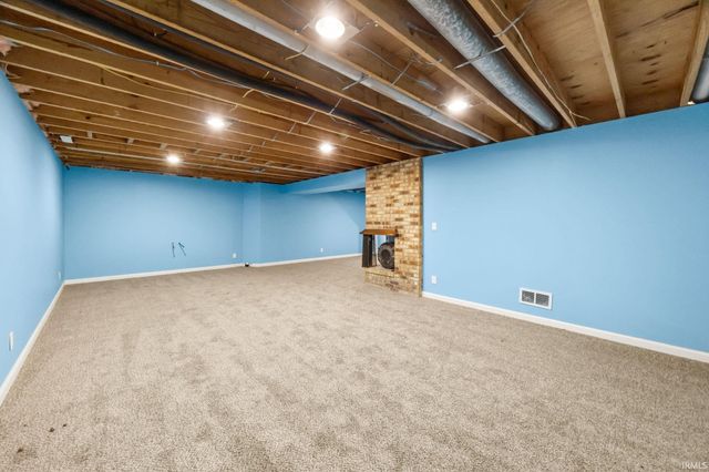 7190 Robert Ross Lane, West Lafayette, IN 47906