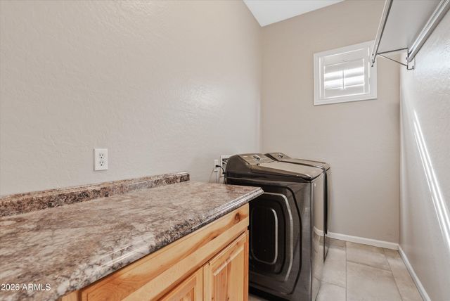 6435 S BLAKE Court, Gilbert, AZ 85298