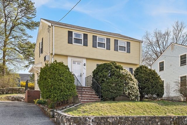 104 Wendell Street, Winchester, MA 01890
