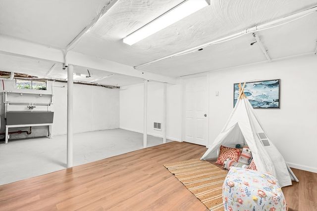 104 Wendell Street, Winchester, MA 01890