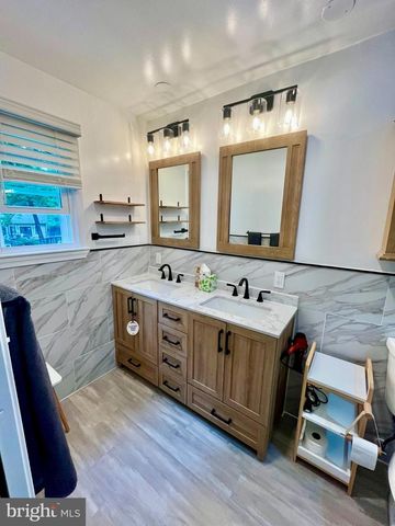 11117 WHISPERWOOD LN, North Bethesda, MD 20852