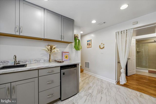 11117 WHISPERWOOD LN, North Bethesda, MD 20852