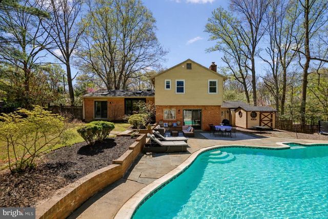 11117 WHISPERWOOD LN, North Bethesda, MD 20852