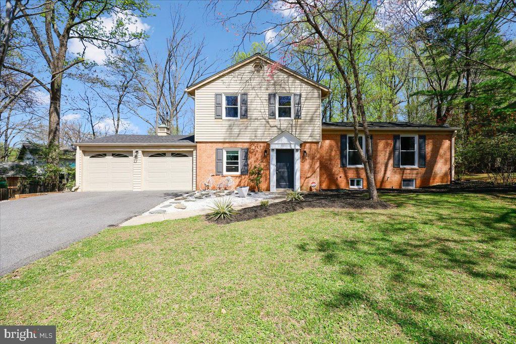 11117 WHISPERWOOD LN, North Bethesda, MD 20852