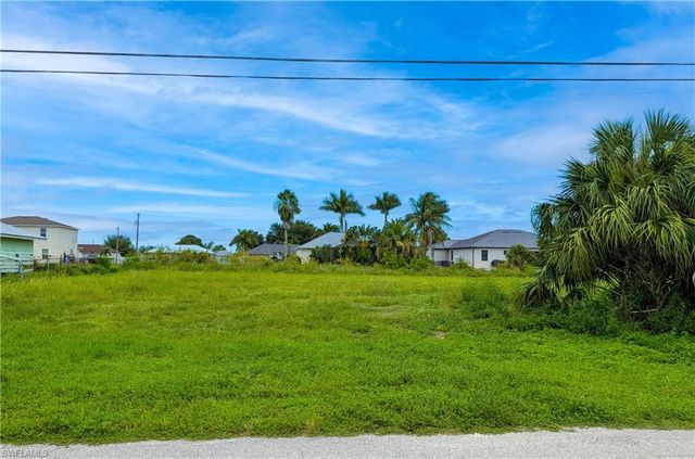 1332 NE 21st AVE, Cape Coral, FL 33909