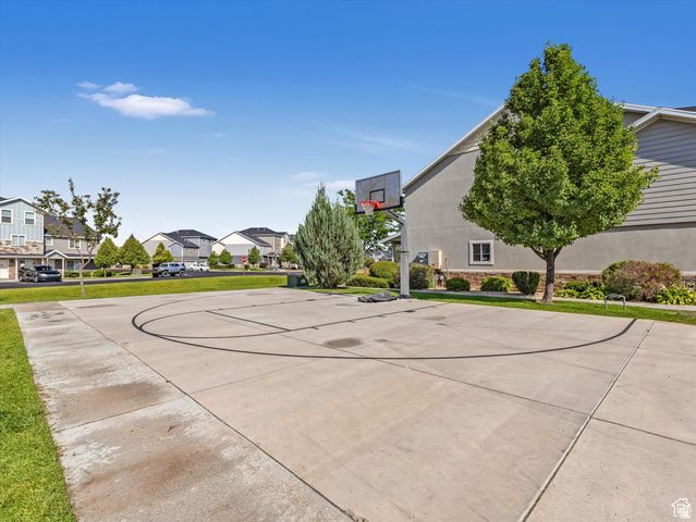 341 N 680 E, Vineyard, UT 84059