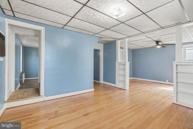 20 W FACTORY ST, Mechanicsburg, PA 17055