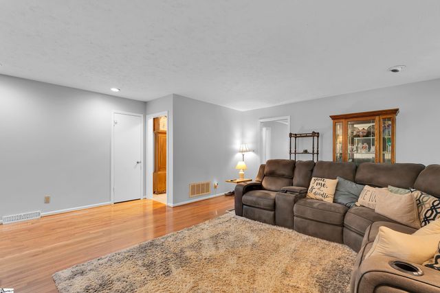 22 Aldridge Drive, Greenville, SC 29607