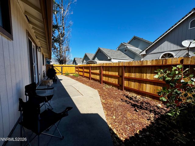 1700 Mackland Avenue, Minden, NV 89423