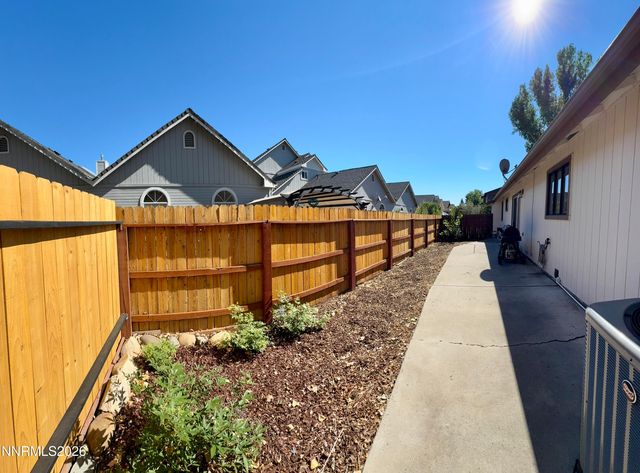 1700 Mackland Avenue, Minden, NV 89423