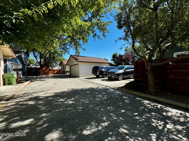 1700 Mackland Avenue, Minden, NV 89423