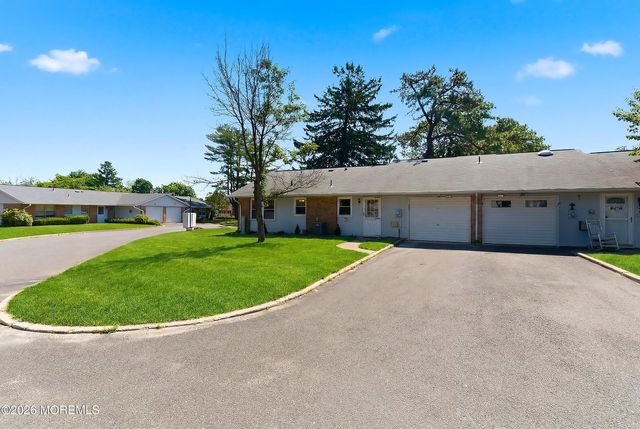 44 Buckingham Drive B, Manchester, NJ 08759