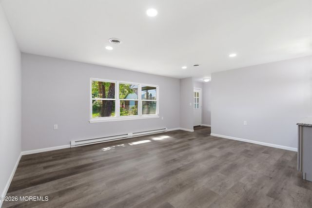44 Buckingham Drive B, Manchester, NJ 08759