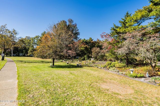 44 Buckingham Drive B, Manchester, NJ 08759