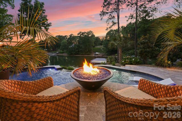 106 Norcross Lane, Mooresville, NC 28117