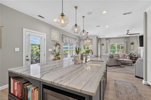 2528 Nestlebrook TRL, Virginia Beach, VA 23456