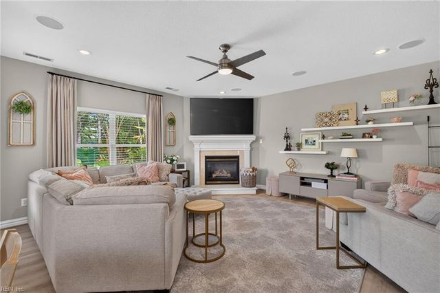 2528 Nestlebrook TRL, Virginia Beach, VA 23456