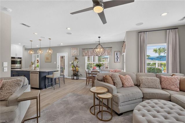 2528 Nestlebrook TRL, Virginia Beach, VA 23456
