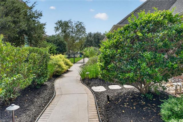 2528 Nestlebrook TRL, Virginia Beach, VA 23456