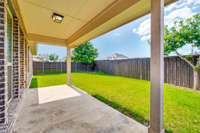 2671 Calmwood Drive, Little Elm, TX 75068