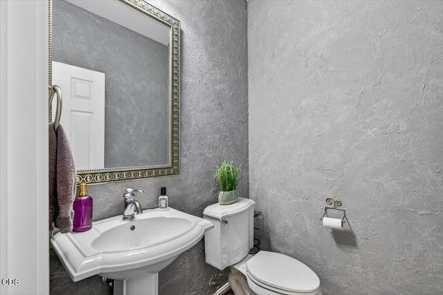 1760 Minear Road, Medford, OR 97501