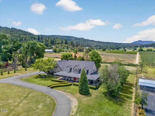 1760 Minear Road, Medford, OR 97501