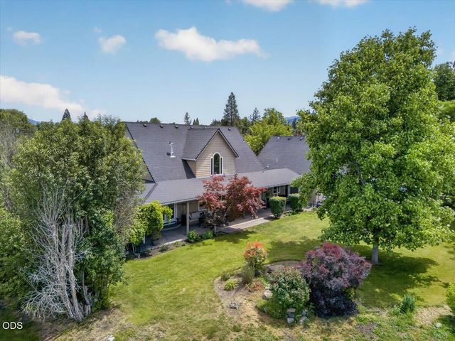 1760 Minear Road, Medford, OR 97501