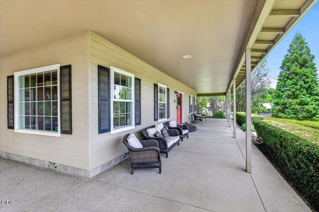 1760 Minear Road, Medford, OR 97501