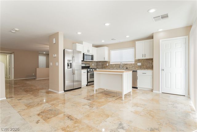 11705 Grotta Azzurra Avenue, Las Vegas, NV 89138