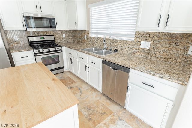 11705 Grotta Azzurra Avenue, Las Vegas, NV 89138