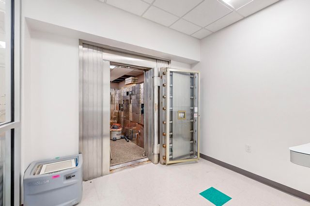 6410 GIBSON Boulevard SE, Albuquerque, NM 87108