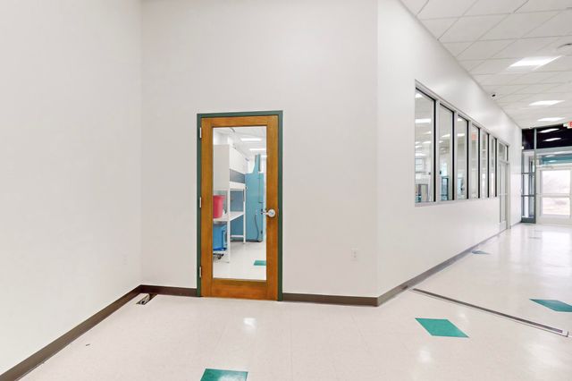 6410 GIBSON Boulevard SE, Albuquerque, NM 87108