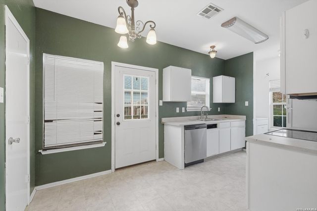 4438 Southeast Dr, San Antonio, TX 78222