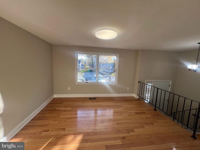 8210 WILLOW ST, Laurel, MD 20707